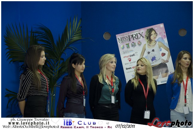 028Teb_Club_Miss Grand Prix_LovePhoto-07122011.jpg